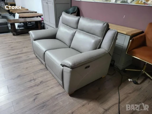 Сив кожен диван двойка с електрически релаксиращ механизъм, снимка 4 - Дивани и мека мебел - 50887020
