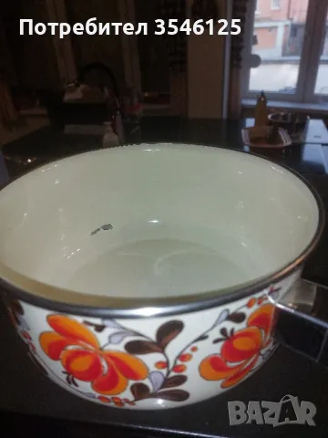 Красива емайлирана касерола, снимка 2 - Съдове за готвене - 49122865