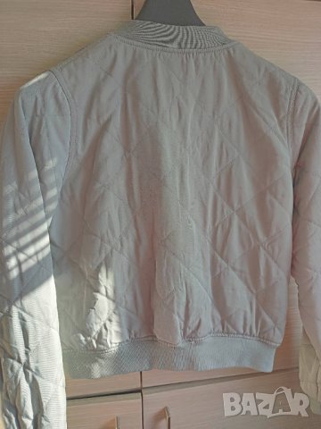 Бомбър млечно зелен М, снимка 6 - Якета - 35681478