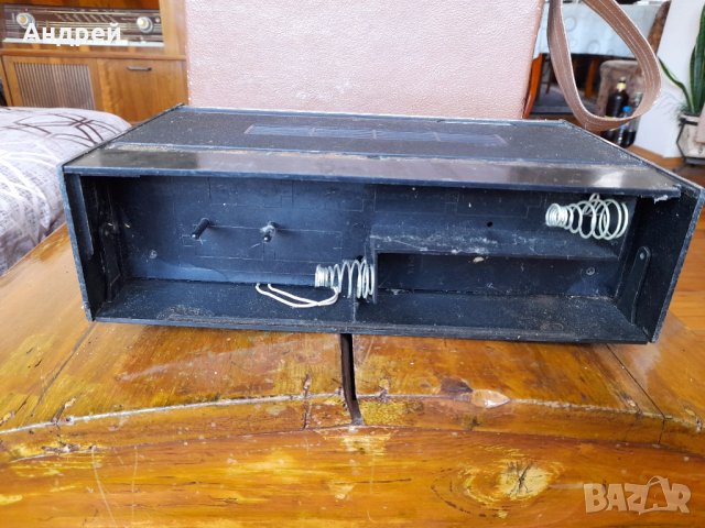 Старо радио,радиокасетофон Респром Октава, снимка 5 - Антикварни и старинни предмети - 41738522