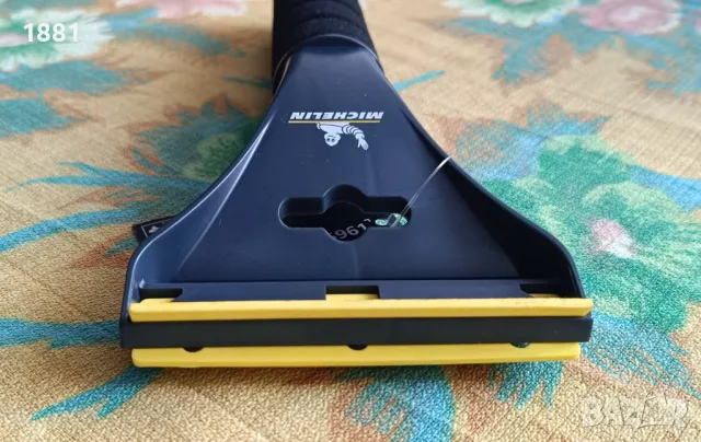 Стъргалка за лед MICHELIN 22 см. Нова., снимка 4 - Аксесоари и консумативи - 48354383