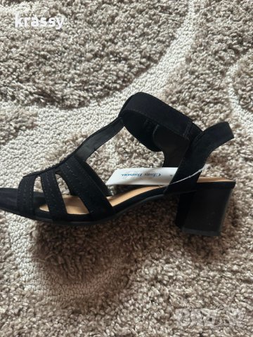 НОВИ елегантни дамски сандали с нисък ток с декорация (номер 38), снимка 3 - Сандали - 41489837