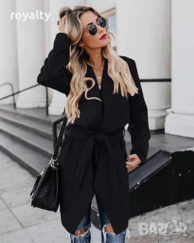 Дамско черно палто с колан