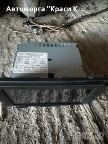 281159808R екран за навигация и мултимедия Dacia Duster , снимка 2 - Части - 52468215