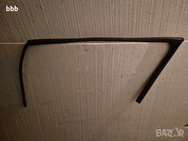 УПЛЪТНЕНИЕ НА ПРОЗОРЕЦА ВРАТА ПРЕДНА ДЯСНА KIA CEED III 18-