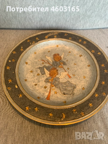 Месингова чиния за стена с   ангели