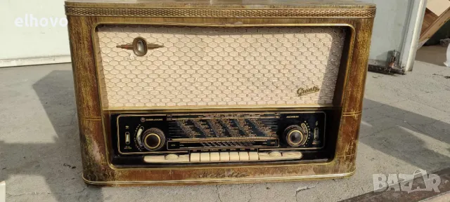 Старо лампово радио Graetz Melodia 4R/218, снимка 3 - Антикварни и старинни предмети - 48779943