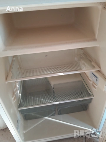 продавам малък хладилник LIEBHERR Premium, снимка 6 - Хладилници - 53708995