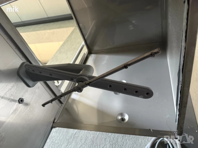 Професионална КОнзолна съдомиялна  , снимка 5 - Обзавеждане на кухня - 50614029