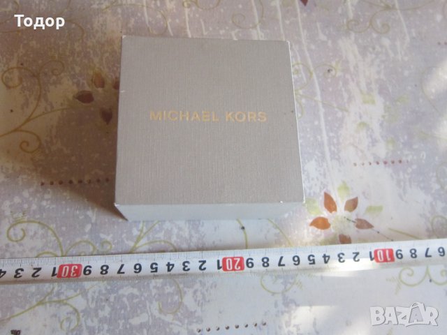 Кутия за часовник маркировки Михаел Корс