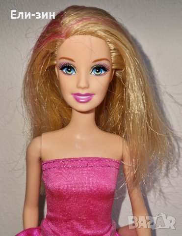 оригинална филмова кукла барби на мател пола с трик Barbie in a fairy secret, снимка 2 - Кукли - 42139900