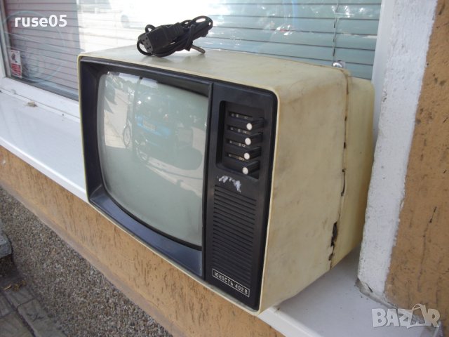 Телевизор "ЮНОСТЬ - 402 В" съветски, снимка 2 - Телевизори - 41312455