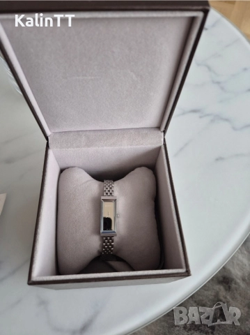 Дамски часовник Gucci, снимка 2 - Дамски - 52451222