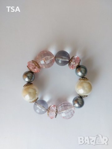 Красива винтидж гривна с маниста, снимка 2 - Гривни - 41921294