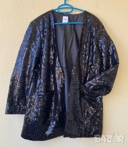 Сако с пайети — L/XL, снимка 2 - Сака - 53712823