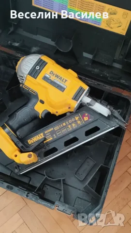 Такер Пушка Dewalt 692