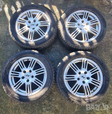 Продавам комплект от 4 броя оригинални алуминиеви джанти за Hyundai i30 205/55 R16