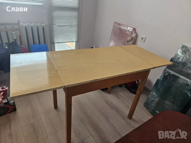 Маси кухненска и холна