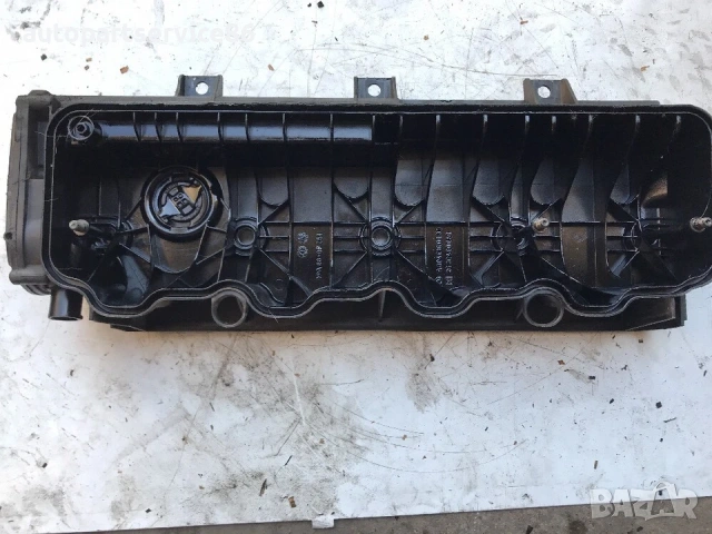 Капак на клапаните на цилиндровата глава за Mercedes Atego (1998-2005) A9040100930