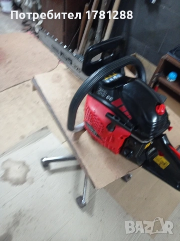 Бензинова резачка за дърва 5 3 куб нова.