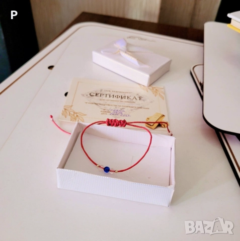 Гривна Paula Chu handmade червен конец, златно топче, ахат, кристал за кръщене, снимка 2 - Гривни - 52773659