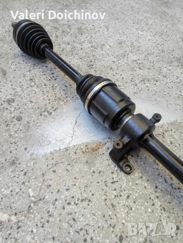 Полуоска за Хонда Акорд 8