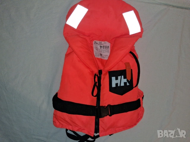 Спасителна жилетка Helly Hansen и Regatta - 4 броя 4 размера
