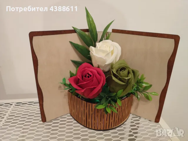 Дървена книга-кошничка със сапунени рози, снимка 6 - Декорация за дома - 49979439