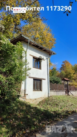 Къща в Балкана , снимка 2 - Вили - 52940716