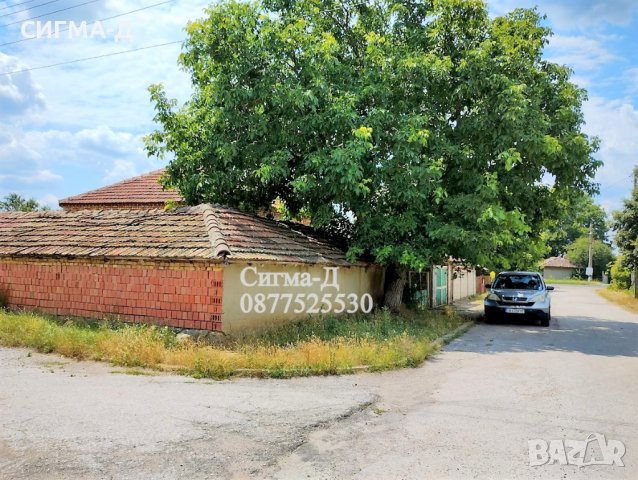 Къща с дворно място и гараж в с. Ведрина, обл. Добрич , снимка 9 - Къщи - 41548273