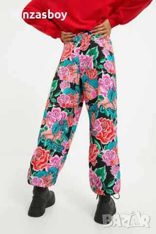 desigual maria escote floral jogger trousers - страхотно дамско долнище КАТО НОВО Л, снимка 2 - Спортни екипи - 53342595