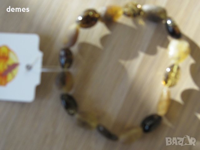 Ластична гривна от първокласен балтийски кехлибар, снимка 4 - Гривни - 39424611