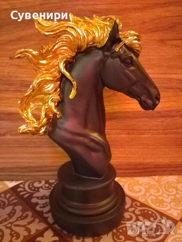 статуетка глава на кон-2 цвята