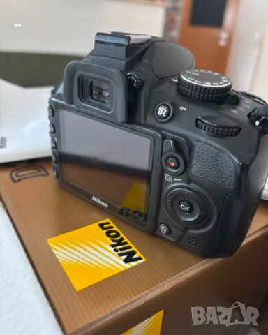 Фотоапарат Nikon D3100 DSLR с два обектива (двойно зумов кит) – в отлично състояние, снимка 3 - Фотоапарати - 49106688