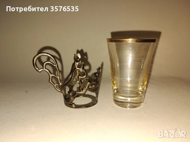  Ретро руски сервиз за ракия/ликьор - 6 бр. чаши с метални поставки (СССР) , снимка 5 - Чаши - 53661813