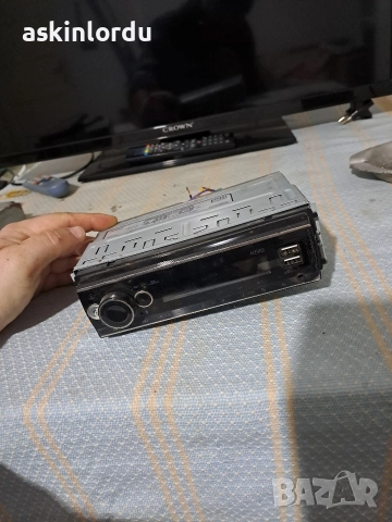 CD с блутут и usb x 2 за кола