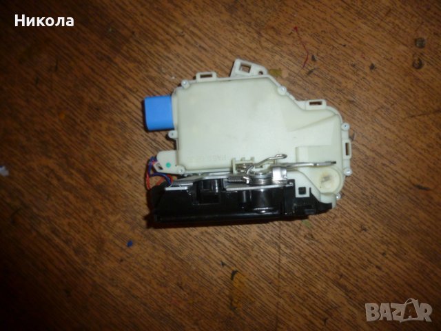 Предна лява брава за Фолксваген Голф 4