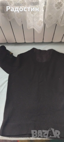 Пуловера е оригинален.STONE ISLAND .100лв, снимка 2 - Пуловери - 53037593