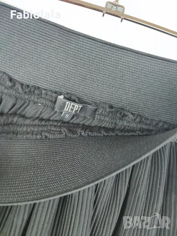 Dept skirt S, снимка 3 - Поли - 48278101