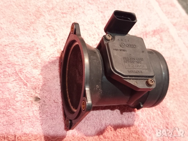 Дебитомер HITACHI за AUDI VW Seat Skoda - 1.6 бензин 8V, снимка 5 - Части - 51706418