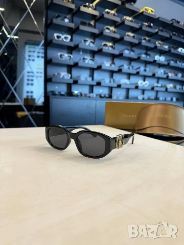 очила с черен обикновен калъф и ув защита fendi christian dior , снимка 5 - Слънчеви и диоптрични очила - 51041351