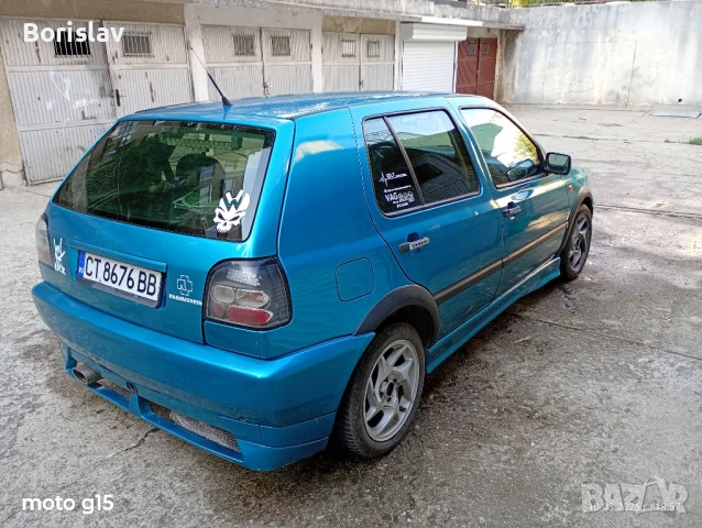 VW Golf 1.8, снимка 4 - Автомобили и джипове - 51007305