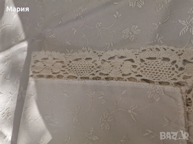 Покривка за маса с дантела , снимка 2 - Покривки за маси - 53861401