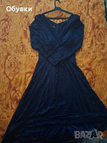 чисто нова рокля