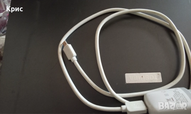 бял USB кабел тип микро