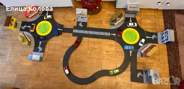 Street Bburago City пълен комплект сгради и коли с добавени две кръгови 