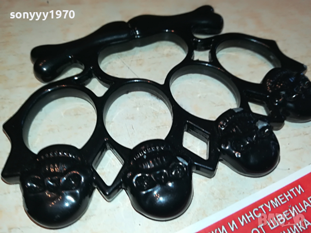 бокс-черен с черепи и кокали-нов модел 2403221011, снимка 3 - Колекции - 36214767