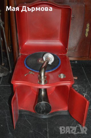 Старинен механичен грамофон марка ,PATHE, снимка 2 - Антикварни и старинни предмети - 44496746