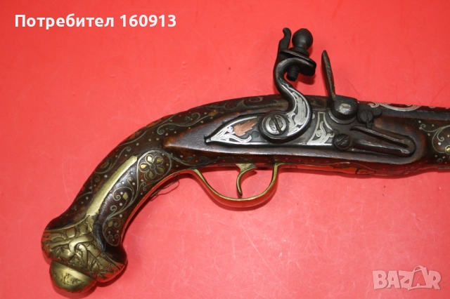 Кремъчен пистолет с орнаменти и сребро по цевта. Работещ., снимка 2 - Антикварни и старинни предмети - 52828988