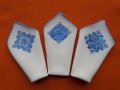 Разнообразни ръчно бродирани копринени кърпички с български шевици, снимка 3